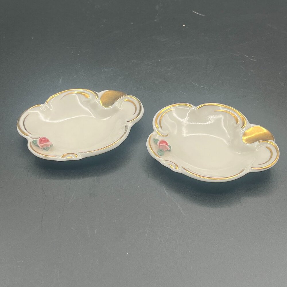 Vintage Dresden Germany Porcelain Personal Ash‎ Tray. With Gold Trim